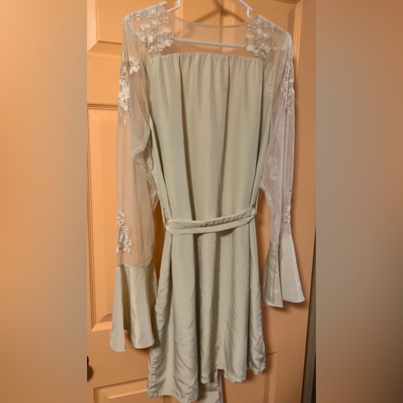 Robed with Love | Hildy Bride Robe in Champagne - XL - Picture 2 of 3